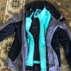 Snow coat with inner layer